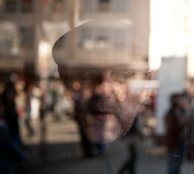 Jacques Bonnaffé, dans un reflet artistique